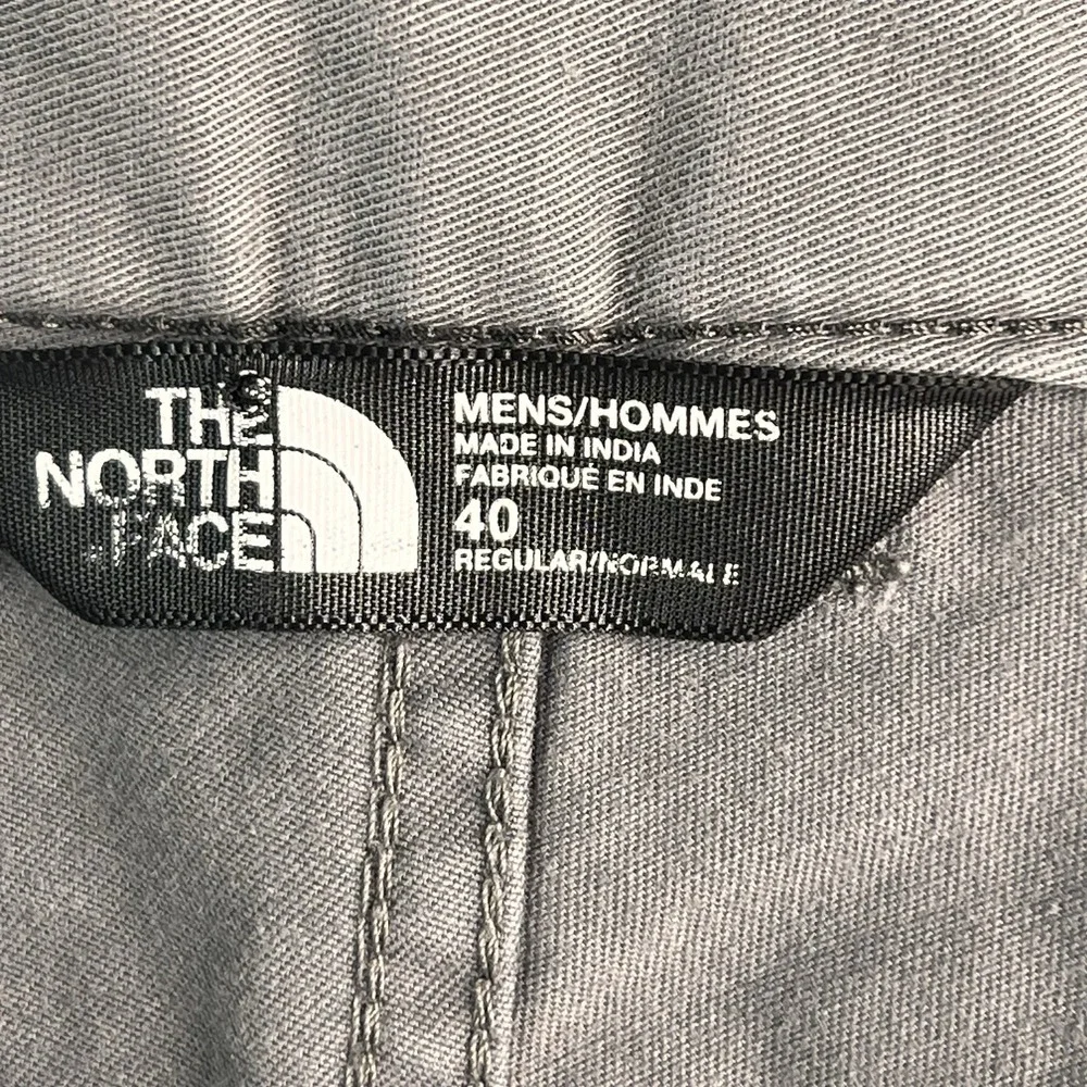 The‎ North Face Shorts Men's 40 Grey Pockets Hiking